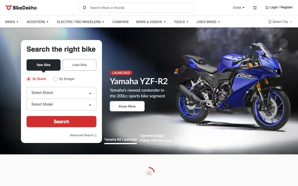 BikeDekho website homepage screenshot